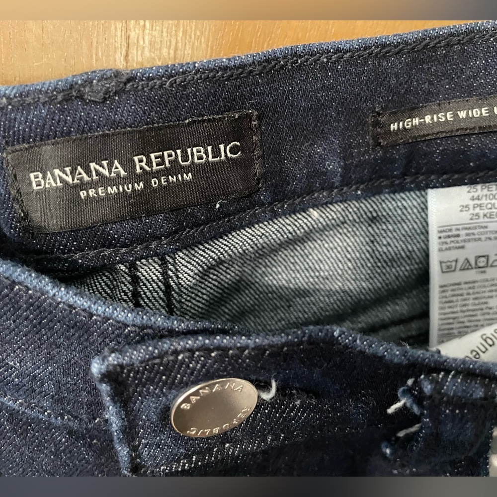 BANANA REPUBLIC High-Rise Wide Leg Denim Jean dark wash, size 25P petite NWOT - Picture 3 of 8
